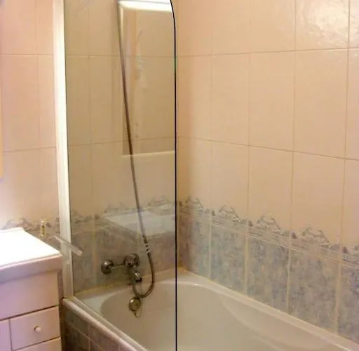 Calm Sunny Near Falesia *